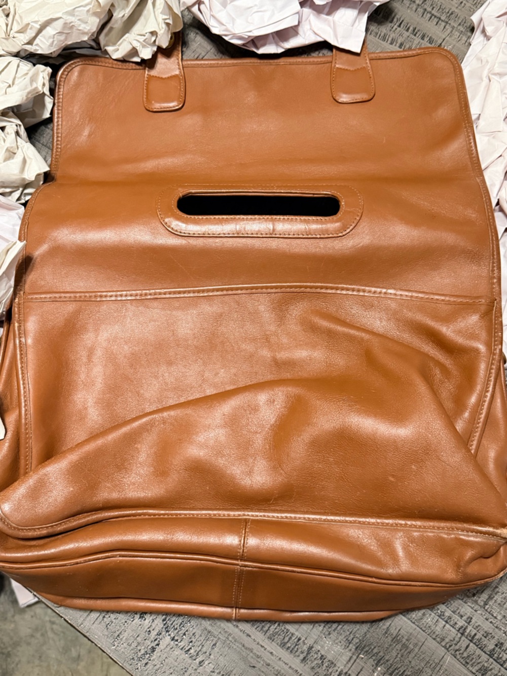 Vtg.. 90’s Coach Leather Briefcase in Tan Cognac Brown (No Shoulder Strap) - Picture 12 of 16